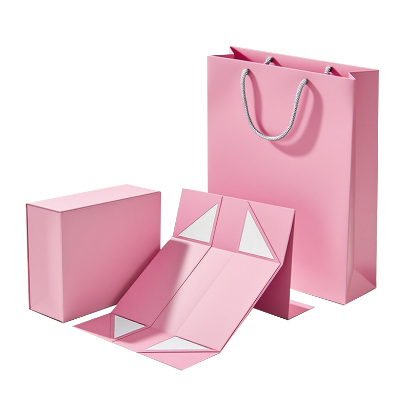 के स्कार्फ उपहार बाकस एक औपचारिक जादू होइन जसले नरम स्कार्फलाई बेरिएको देखि प्रदर्शनमा रूपान्तरण गर्दछ?