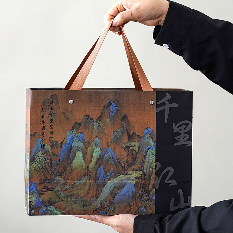 हिमाल र नदीहरूको भावनाले भरिएको सिरेमिक मग उपहार बाकस - यसलाई आफ्नो हातमा समात्दा न्यानोपनको अनुभूति हुन्छ।